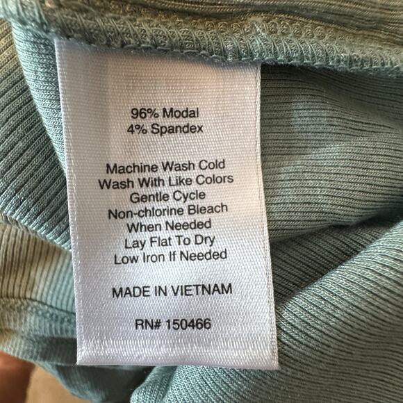 41 Hawthorn Blaise Dress Size Medium NWT Sage Green Ribbed Knit Faux Wrap - Picture 8 of 9